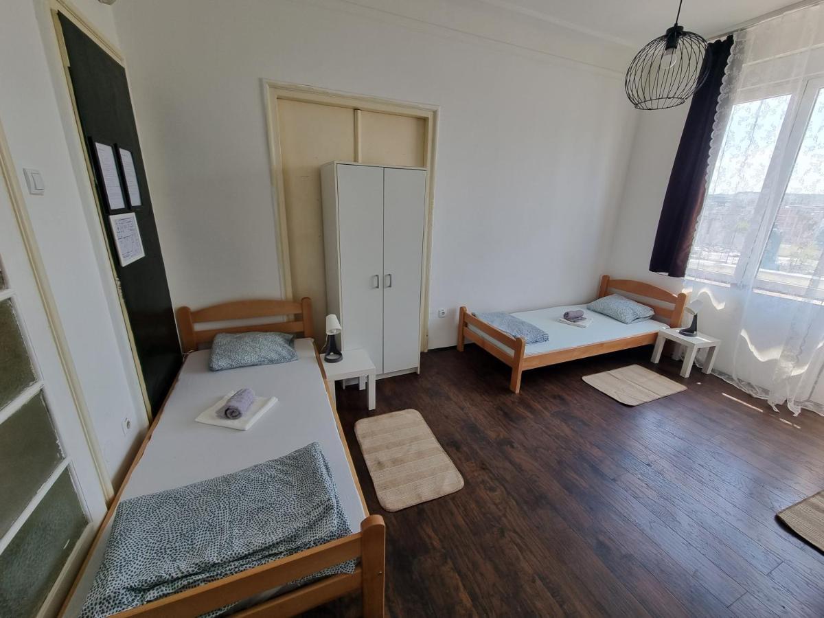 Downtown Belgrade Hostel And Apartments Luaran gambar