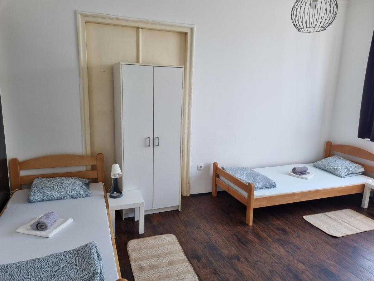 Downtown Belgrade Hostel And Apartments Luaran gambar
