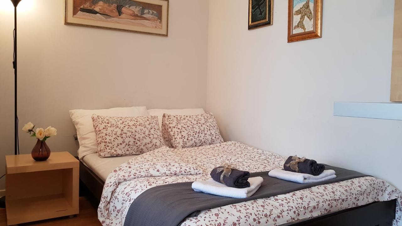 Downtown Belgrade Hostel And Apartments Luaran gambar